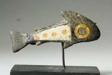 Fíbula de un pez, siglo II-III d.C.